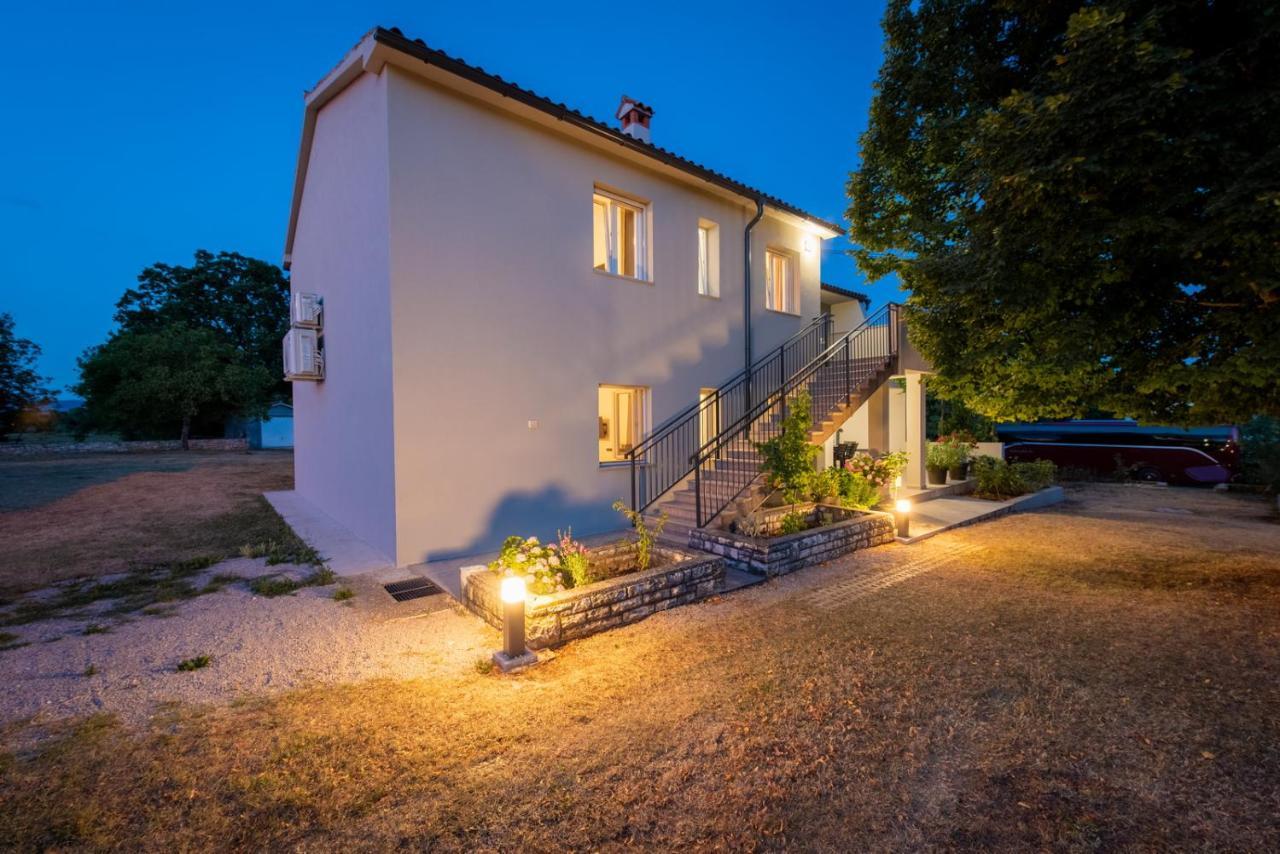 Villa Slivari Nedeščina Buitenkant foto