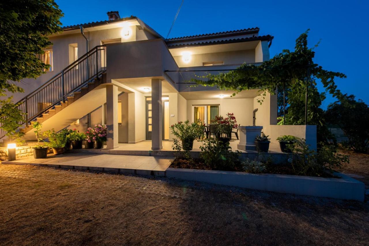 Villa Slivari Nedeščina Buitenkant foto